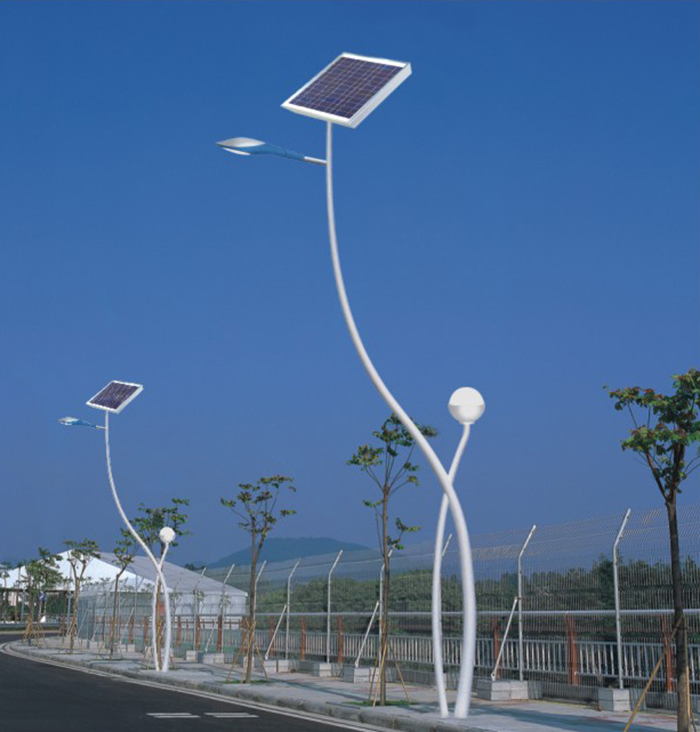 太陽(yáng)能路燈 LED路燈 南德太陽(yáng)能路燈廠家